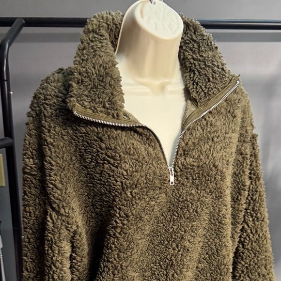 H&M Olive Green Sherpa Fleece Pullover NWT - Picture 4 of 11